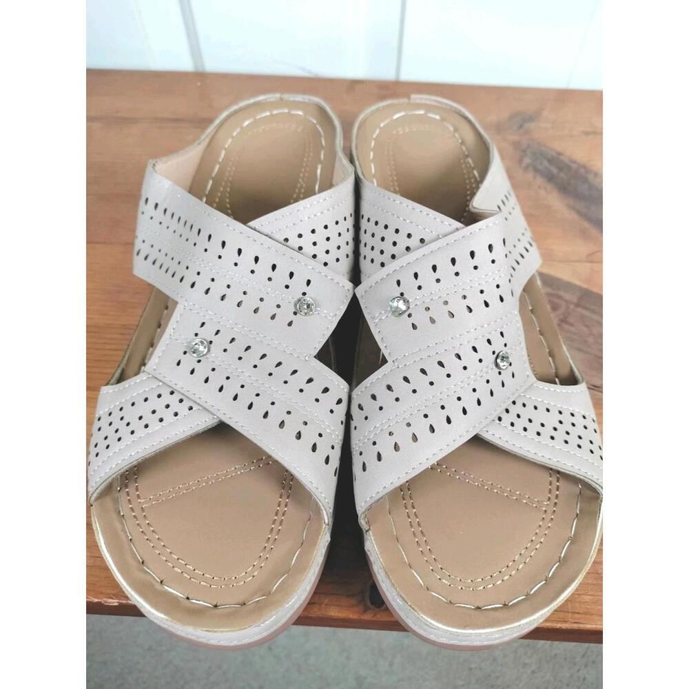 NEW Ardour Women's Comfort Slides Size 40 Beige Vegan Sandals‎ Perforated + Bag